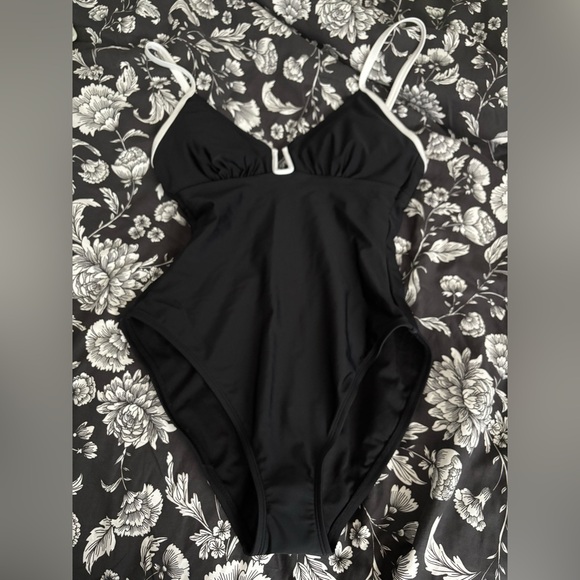 Shade & Shore Other - Shade & Shore Black White Trim One Piece Swimsuit